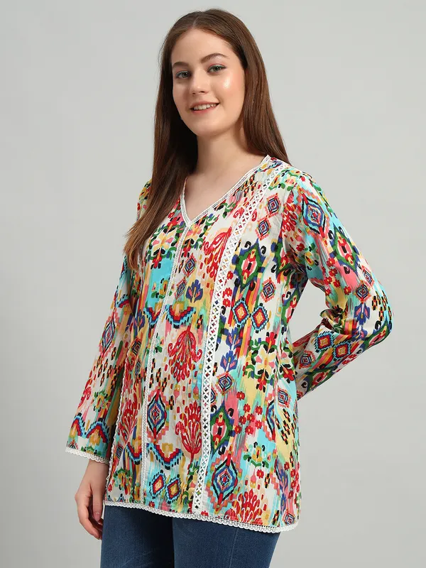 pure_soft_cambric_cotton_lace_detailing_on_neck,_front_,sleeves_and_bottom_v_neck_full_sleeves_printed_kurti_top