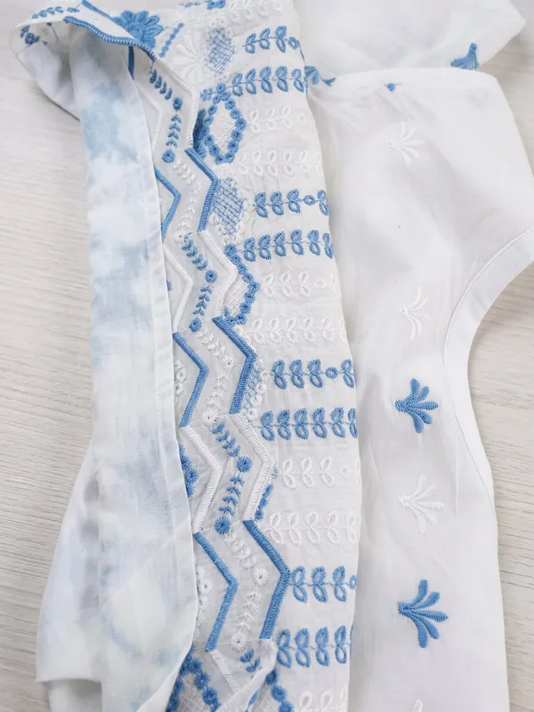round_neck_half_sleeves_schiffli_emboidered_top_with_lining_washed