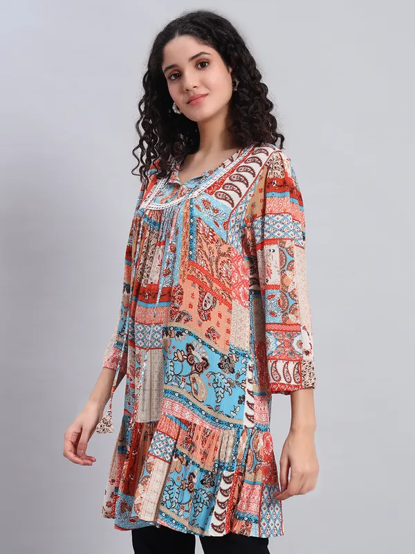 round_neck_lace_at_yoke,_doori_at_neck,3/4_sleeves_bottom_tier_printed_tunic