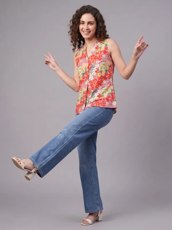 without_sleeves_v_neck_pleat_in_front_red_printed_top