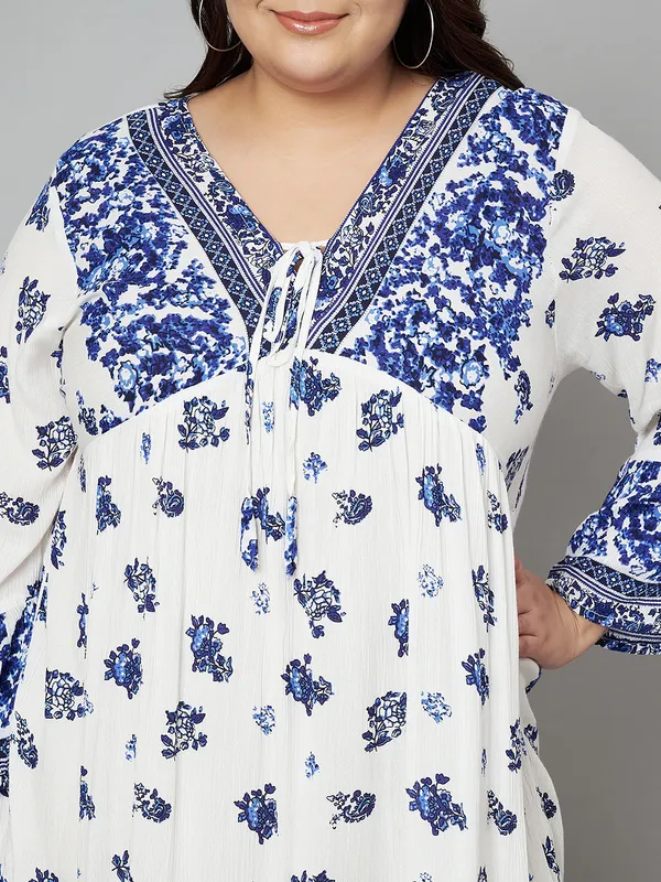 PLUS_SIZE_V_NECK_FLOWER_DORI_AT_NECK,_FULL_SLEEVE_PRINTED_TOP