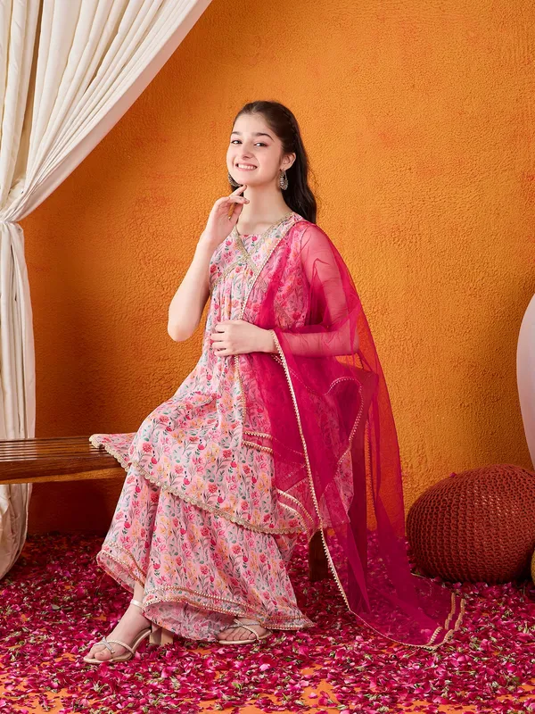 Cherry_&_Jerry_Peach_Chinon_Silk_Kurta_Set_With_Dupatta