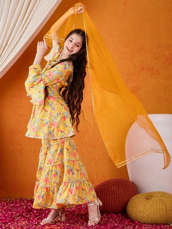 Cherry_&_Jerry_Yellow_Chinon_Silk_Kurta_Set_With_Dupatta