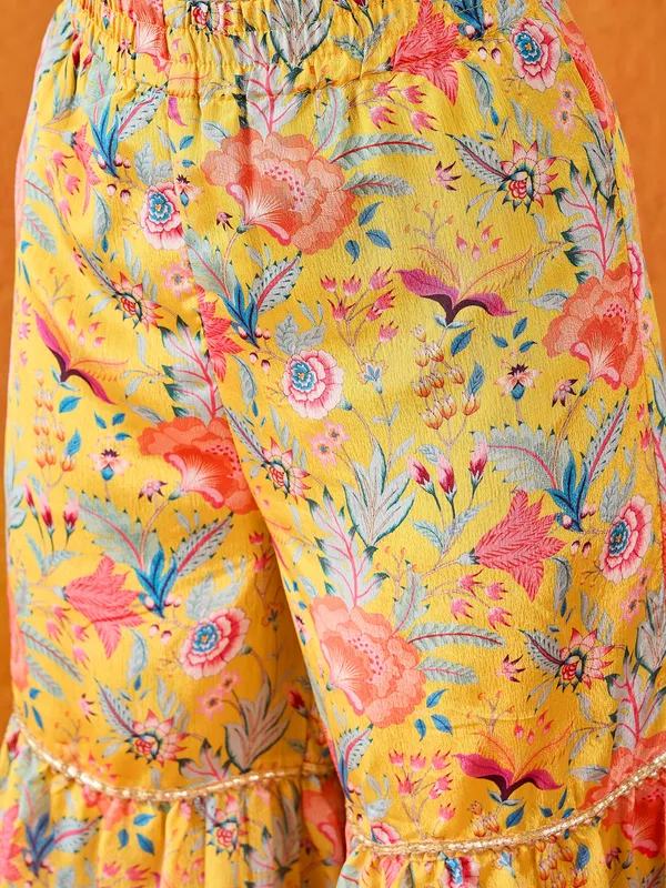 Cherry_&_Jerry_Yellow_Chinon_Silk_Kurta_Set_With_Dupatta