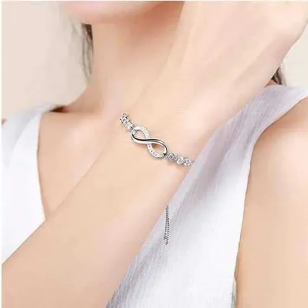 Infinity_Shape_Cubic_Zirconia_Diamond_Bracelet_for_Women_&_Girls,_Jewelry_for_Gift,_Adjustable_Charm_Bracelet