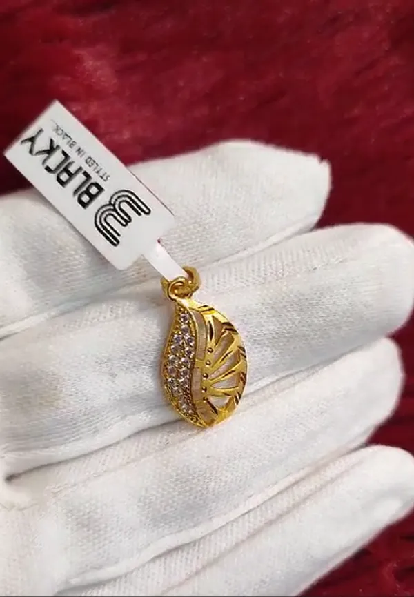 1_Gram_Gold_Plated_Pendant_|_Fade-Resistant_And_Non-Toxic_|_Without_Chain