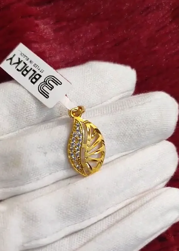 1_Gram_Gold_Plated_Pendant_|_Fade-Resistant_And_Non-Toxic_|_Without_Chain