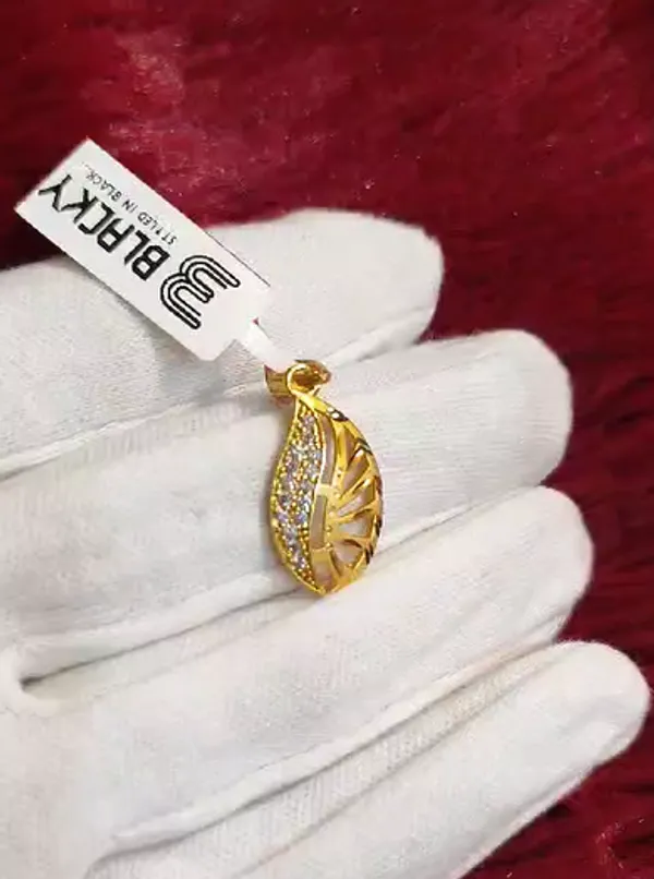1_Gram_Gold_Plated_Pendant_|_Fade-Resistant_And_Non-Toxic_|_Without_Chain