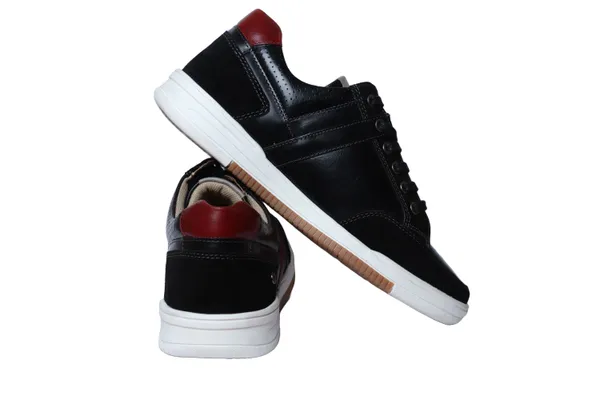 Black_&_Red_leather_Lace-up_Sneakers_for_Men