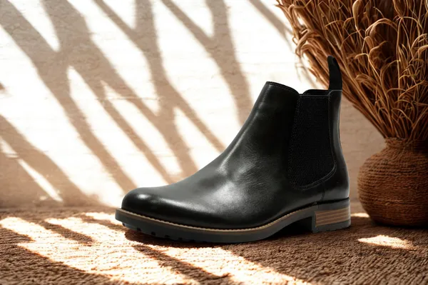 Black_Genuine_Leather_Men's_Chelsea_Boots_For_Casual_&_Party_Wear