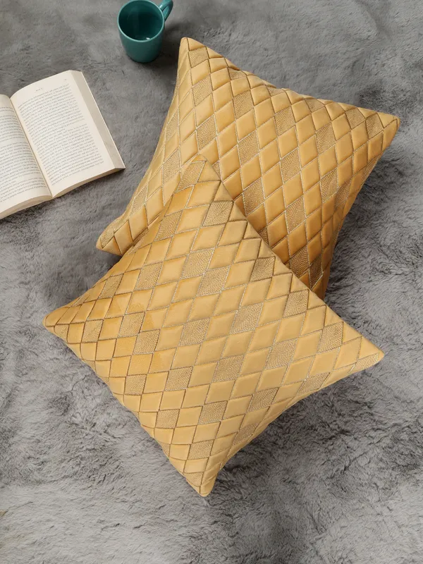Modern_Diamond_Shaped_Golden_Thread_Embroidery_Design_Velvet_Cushion_Covers,_Pack_of_1_Piece_(12x12_inch.)_Yellow_Color