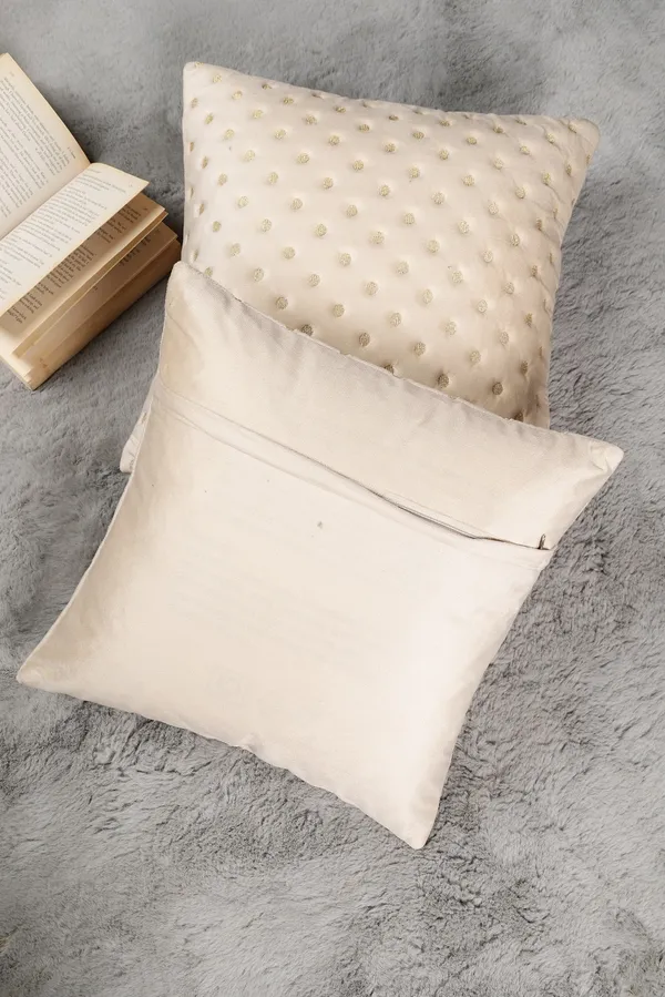 Modern_Dot_Design_Velvet_Cushion_Covers,_Pack_of_1_Piece_(12x12_inch.)_Cream_Color