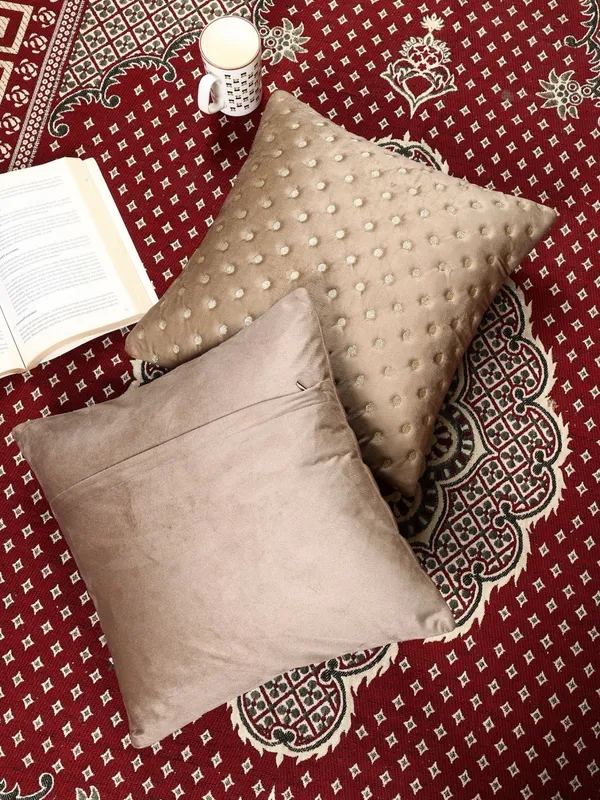 Modern_Dot_Design_Velvet_Cushion_Covers,_Pack_of_5_Piece_(12x12_inch.)_Mouse_Color