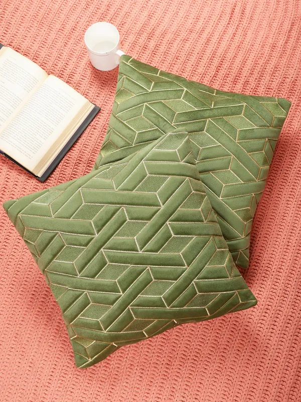 Decorative_Geaometric_EYE_Design_Velvet_Cushion_Covers,_Pack_of_1_Piece_(12x12_inch.)_Green_Color