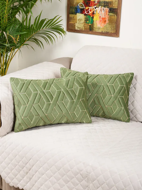 Decorative_Geaometric_EYE_Design_Rectangular_Velvet_Cushion_Covers,_Pack_of_2_Piece_(12x18_inch.)_Green_Color