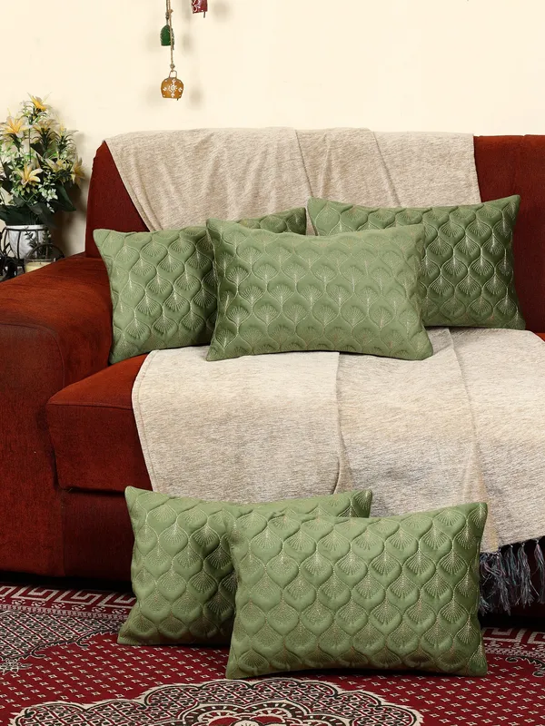 Elegant_Feather_Design_Rectangular_Velvet_Cushion_Covers,_Pack_of_5_Piece_(12x18_inch.)_Green_Color