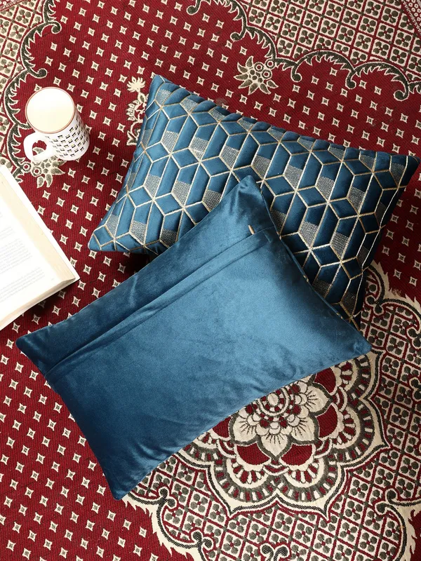Attractive_Hexa_Design_Rectangular_Velvet_Cushion_Covers,_Pack_of_5_Piece_(12x18_inch.)_Blue_Color