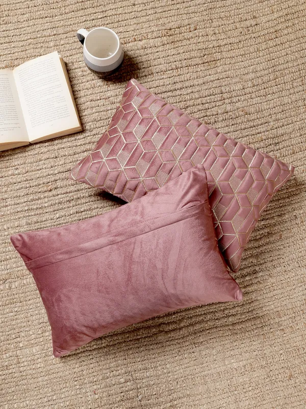 Attractive_Hexa_Design_Rectangular_Velvet_Cushion_Covers,_Pack_of_1_Piece_(12x18_inch.)_Gajari_Color