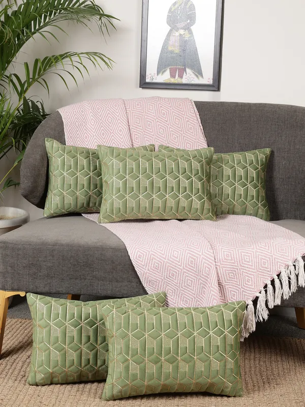 Attractive_Hexa_Design_Rectangular_Velvet_Cushion_Covers,_Pack_of_5_Piece_(12x18_inch.)_Green_Color