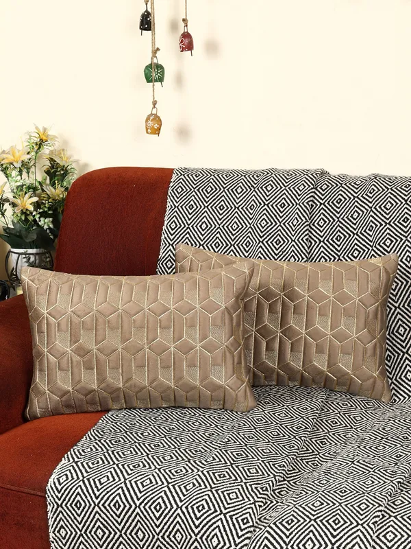 Attractive_Hexa_Design_Rectangular_Velvet_Cushion_Covers,_Pack_of_2_Piece_(12x18_inch.)_Mouse_Color
