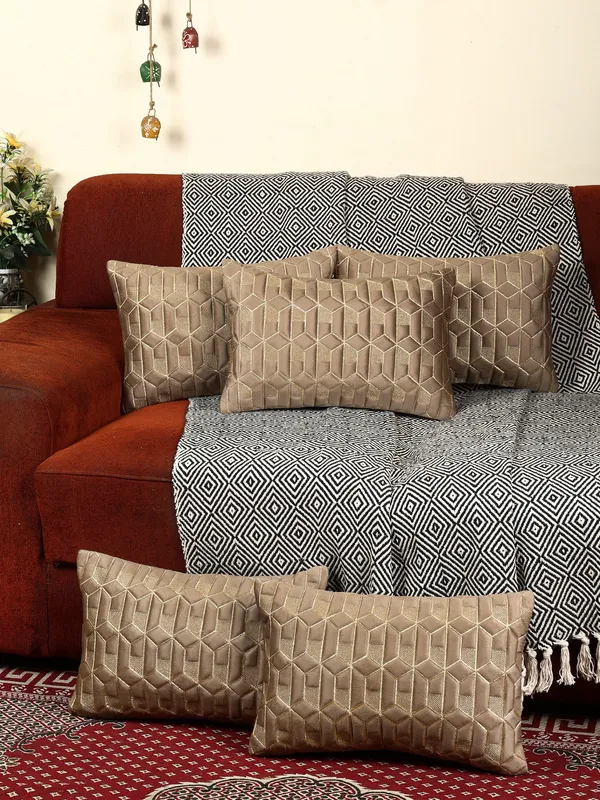 Attractive_Hexa_Design_Rectangular_Velvet_Cushion_Covers,_Pack_of_5_Piece_(12x18_inch.)_Mouse_Color