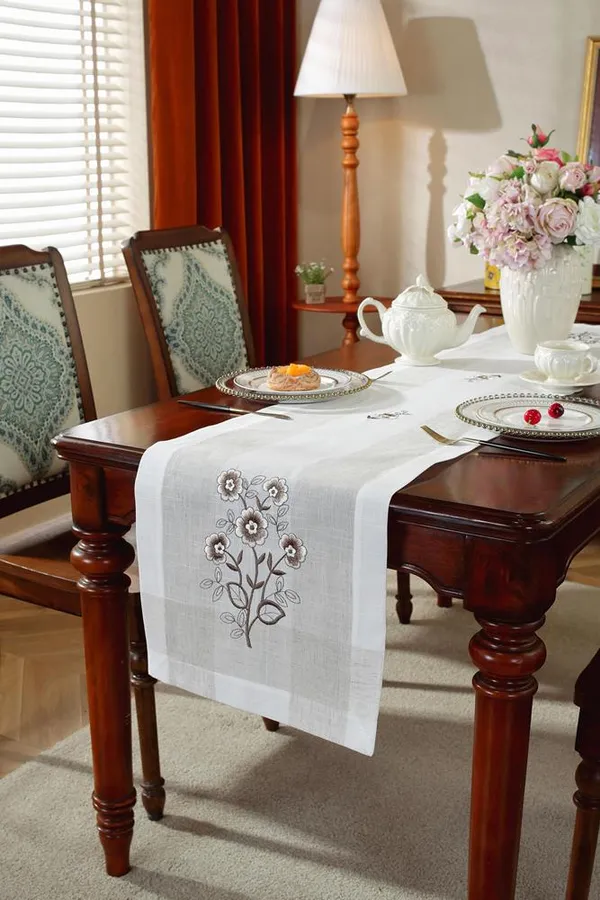 Beautiful_Linen_Sunflower_Design_Rectangular_Center/Coffee_Table_Runner_(Size-33"_x_15"_Inches)