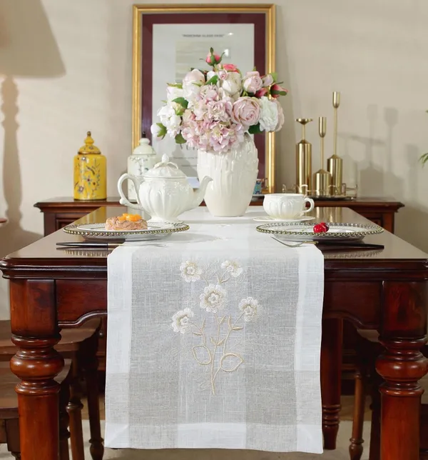 Beautiful_Linen_Sunflower_Design_Rectangular_Center/Coffee_Table_Runner_(Size-33"_x_15"_Inches)