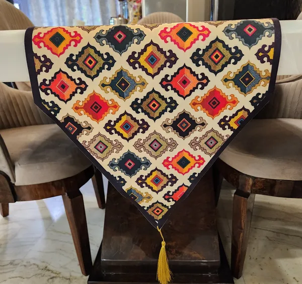Elegant_Velvet_5D_Printed_Design_Dining_Table_Runner_(Size-70"_x_15"_Inches)