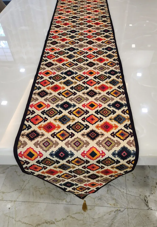 Elegant_Velvet_5D_Printed_Design_Dining_Table_Runner_(Size-70"_x_15"_Inches)