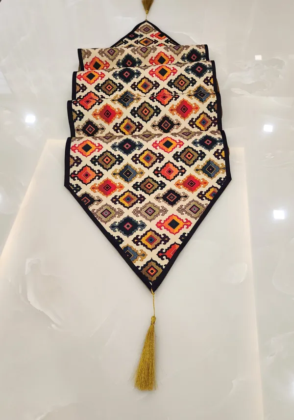 Elegant_Velvet_5D_Printed_Design_Dining_Table_Runner_(Size-70"_x_15"_Inches)