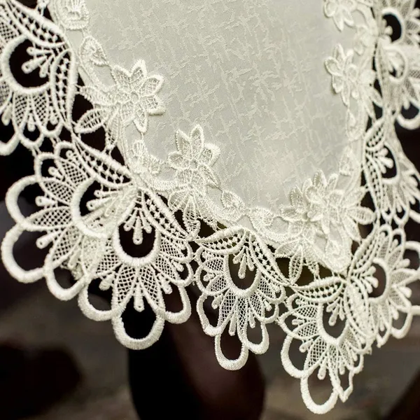 Attractive_Plain_Lace_Design_Dining_Table_Runner_(Size-70"_x_15"_Inches)