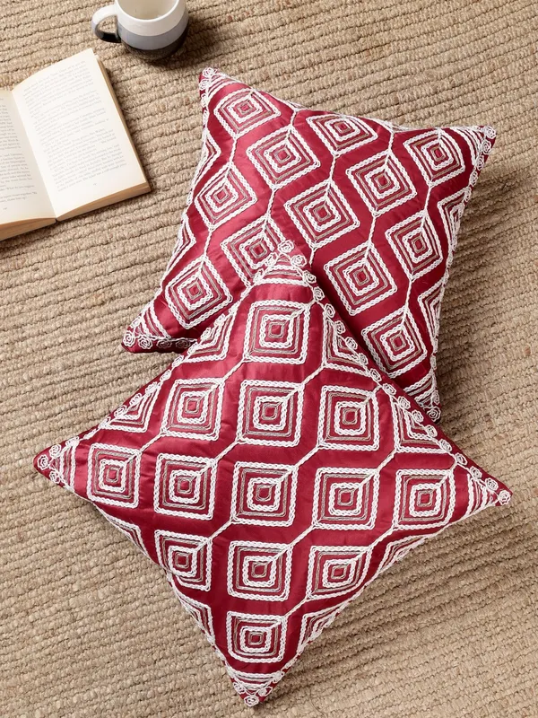 Attractive_Threadwork_Box_Design_Satin_Cushion_Covers,_Pack_of_2_Piece_(16x16_inch.)_Maroon_Color