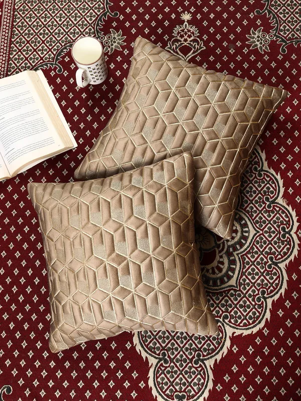 Attractive_Hexa_Design_Velvet_Cushion_Covers,_Pack_of_5_Piece_(16x16_inch.)_Mouse_Color