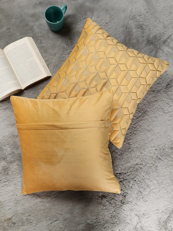 Attractive_Hexa_Design_Velvet_Cushion_Covers,_Pack_of_1_Piece_(16x16_inch.)_Yellow_Color