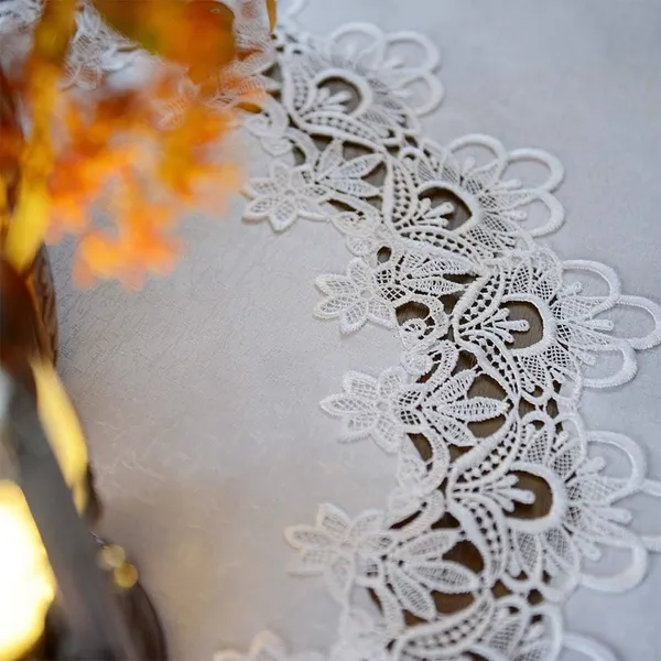 Attractive_&_Premium_Plain_Lace_Design,_4_Seater_Round_Dining_Table_Cover_(Size-60"_Inches_Round)