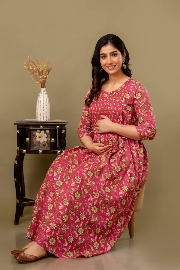 Raddish_Floral_Booty_Printed_Flower_Maternity_Kurta_|_Pure_Cotton_Feeding/Maternity_Kurta_For_Her_By_Vaani_Fashions