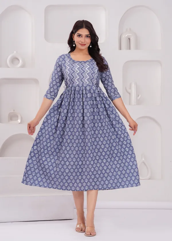 Chevron_Pattern_Blue_Floral_Printed_Maternity_Kurta_|_Pure_Cotton_Rayon_Feeding/Maternity_Kurta_For_Her_By_Vaani_Fashions
