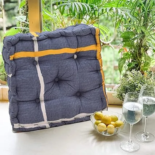 Grey_Microfiber_Cotton_Chair_Box_with_four_corner