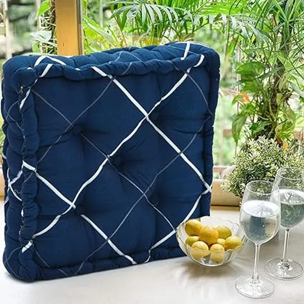 Blue_&_White_Microfiber_Cotton_Chair_Box_with_four_corner