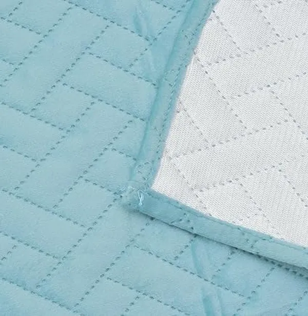 Sky_Blue_Velvet_Quilted_Table_Runner