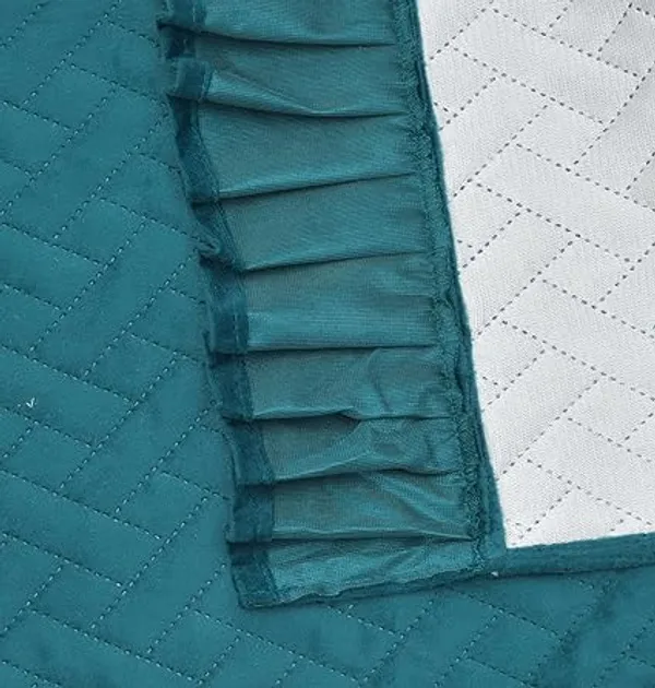 Cyan_Velvet_Quilted_Table_Runner_With_Frill