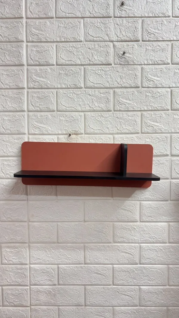 Modern_MDF_Floating_Wall_Shelf_with_Built-in_Book_Divider