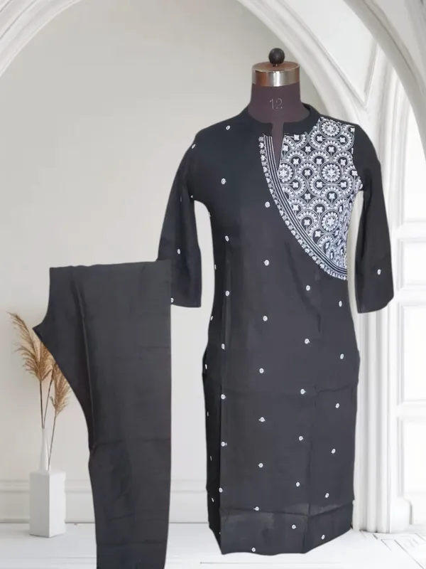 Black_Trendy_Embroidered_Rayon_Kurta_Set_For_Women