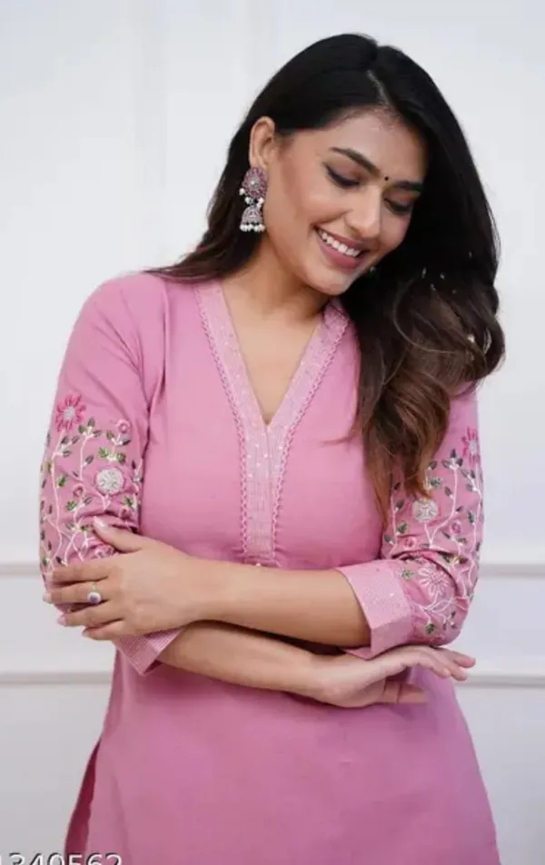 Pink_Trendy_Design_Rayon_Kurta_Set_For_Women