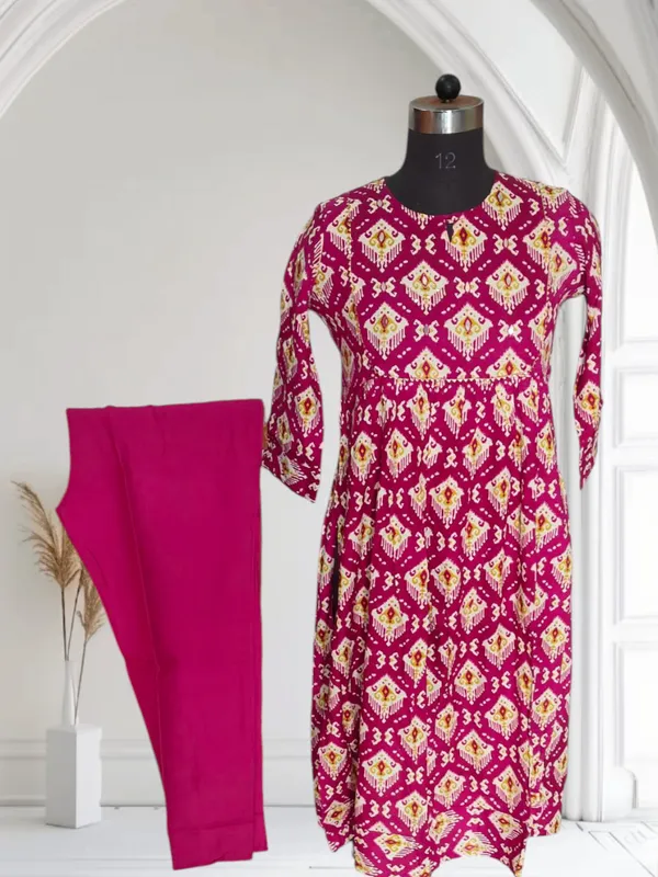 Pink_Elegant_Trendy_Design_Rayon_Kurta_Set_For_Women