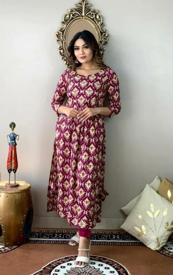 Pink_Elegant_Trendy_Design_Rayon_Kurta_Set_For_Women