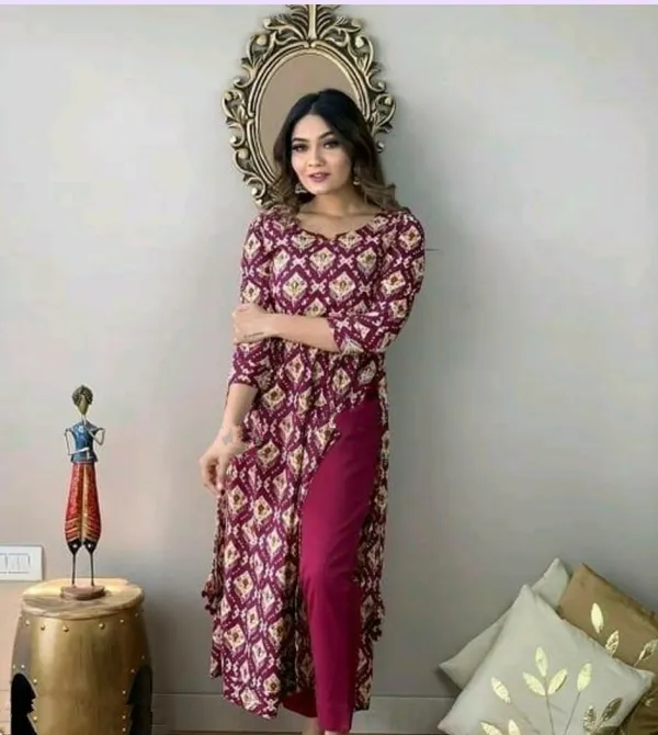 Pink_Elegant_Trendy_Design_Rayon_Kurta_Set_For_Women