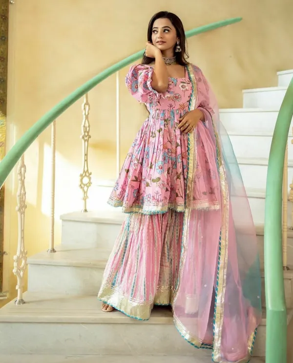 Pink_Trendy_Design_Rayon_Sharara_Suit_For_Women