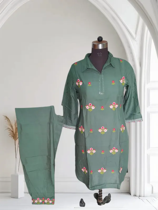 Green_Rayon_Embroidered__Kurta_Set_For_Women
