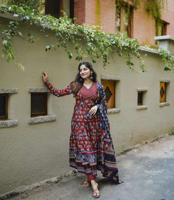 Red_Traditional_Rajasthani_Printed_Rayon_Anarkali_Suit_For_Women